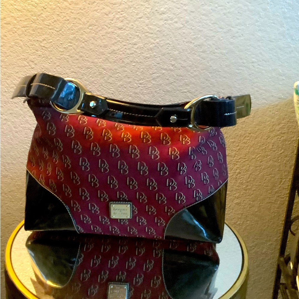 GUC Authentic Dooney&Burke large satchel